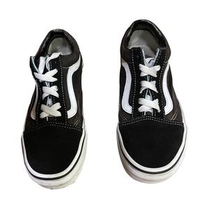 Black & white Vans Board Shoes 7